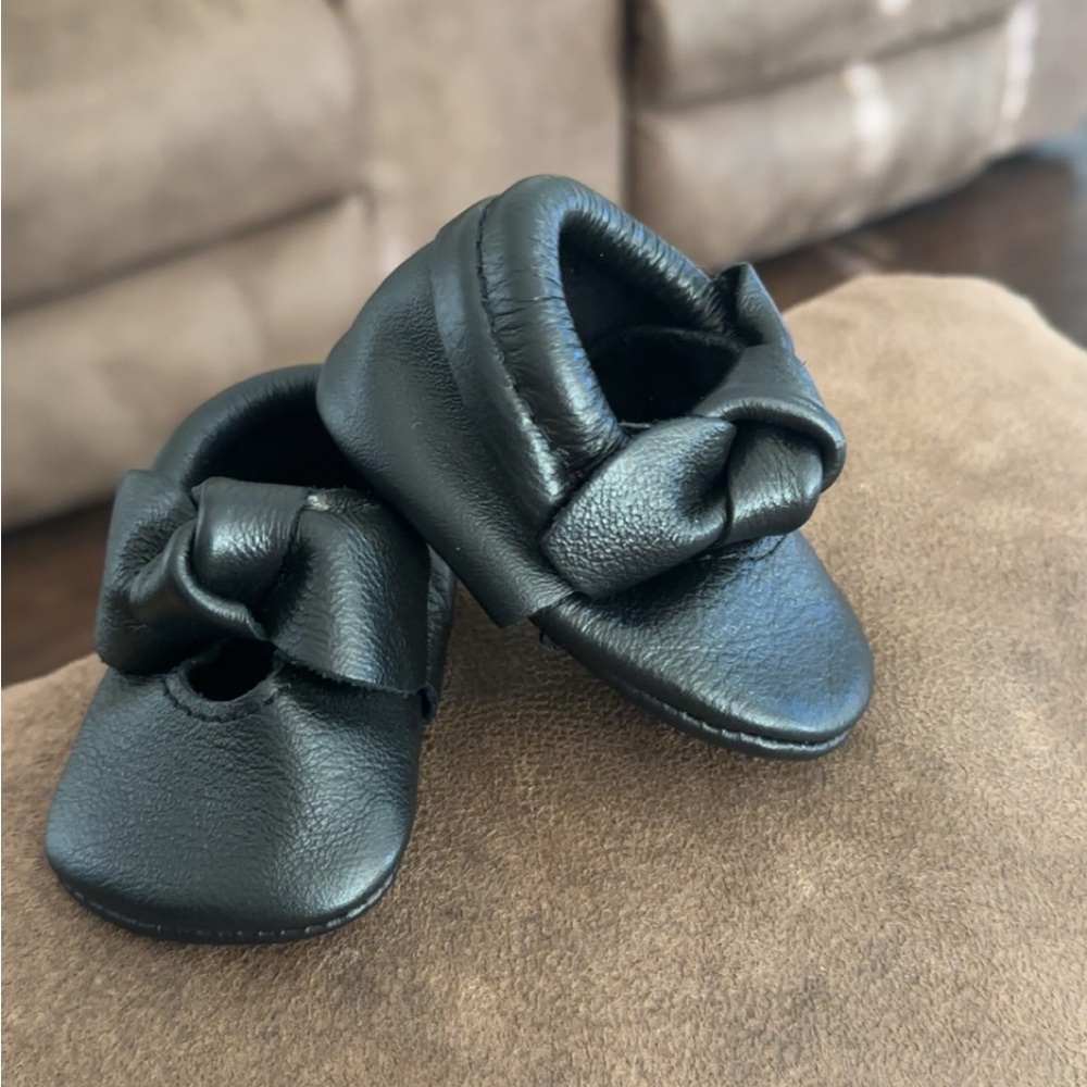 Freshly Picked Ebony Knotted Bow Soft Sole Baby Shoe